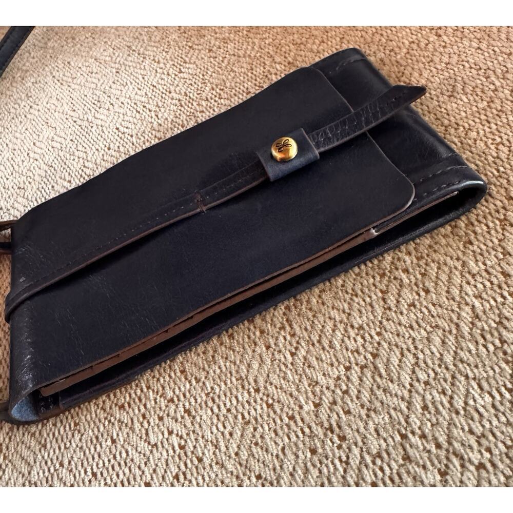 Hobo Token Wallet Crossbody-Pebbled Leather-Phone Holder-Adjustable-Peacock BLue - Picture 9 of 11